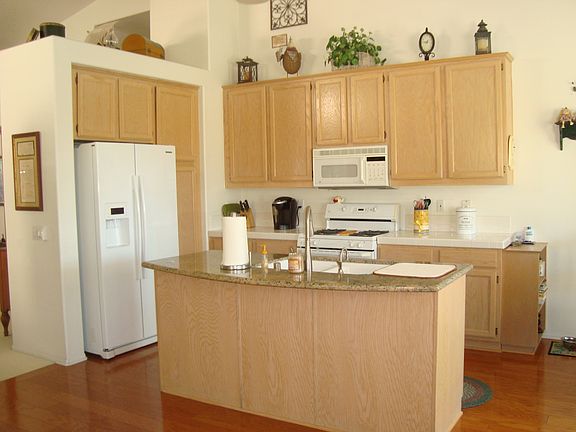 5th image of 27585 Weston Dr