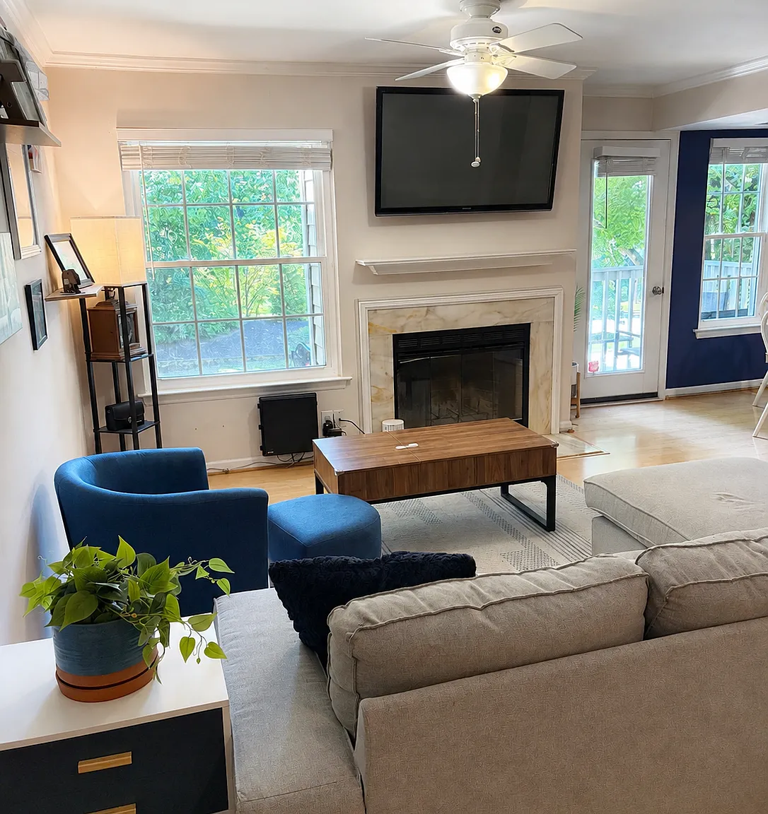 2 bed, 1037 sqft, $2,999 — Photo 1