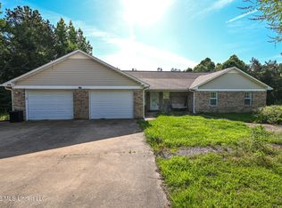 65 Chewalla Lake Rd, Holly Springs, MS 38635