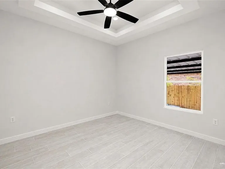 352 Elias Lopez St — Photo 9
