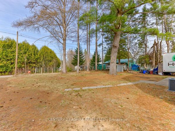 43 Glendale Ave, Deep River, ON K0J 1P0