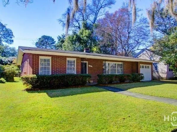 21 Columbus Dr, Savannah, GA 31405