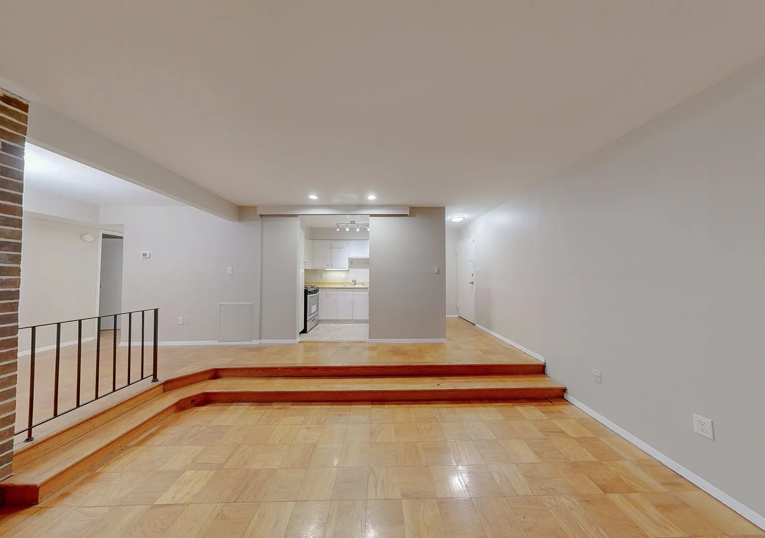 Fresh and Ready - 1Bed/1Bath/Amazing Location - Close to Metro! — Photo 1