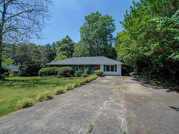 2nd image of 110 Anita Dr