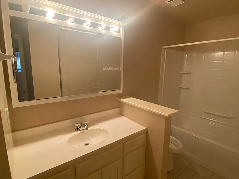 6129 Fox Ridge Dr — Photo 7