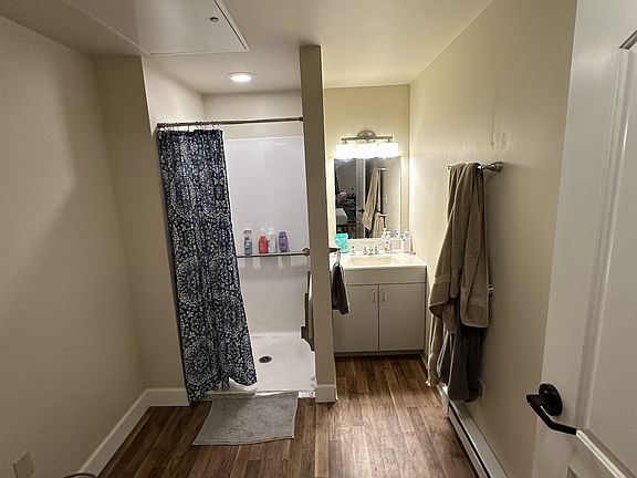 3rd image of 400-404 Stewart Ave #Basement