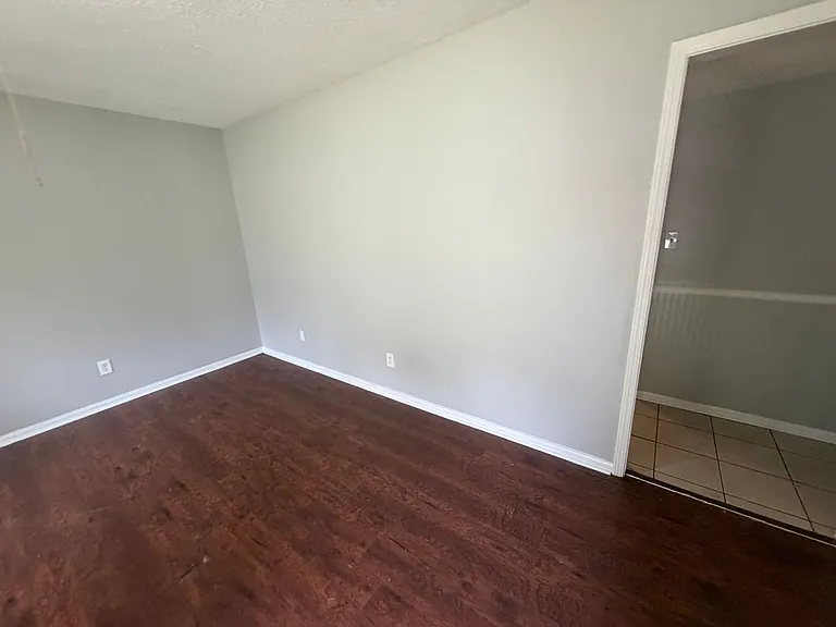 5071 Gray Dr — Photo 3