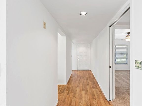 5th image of 1208 Commonwealth CIR #J 206