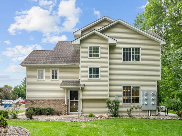 1711 Elm St, White Bear Lake, MN 55110