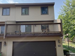 184 River Woods Ln #184, Burnsville, MN 55337