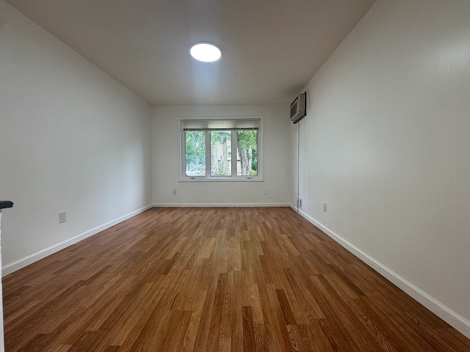 2 bed, $2,500 — Photo 3