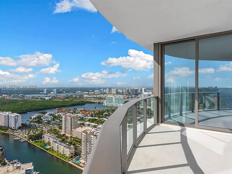 15701 Collins Ave #4105 — Photo 29
