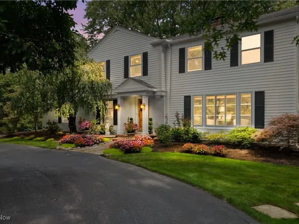 1169 Hillcreek Ln, Gates Mills, OH 44040