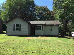 304 Center St, Greer, SC 29651