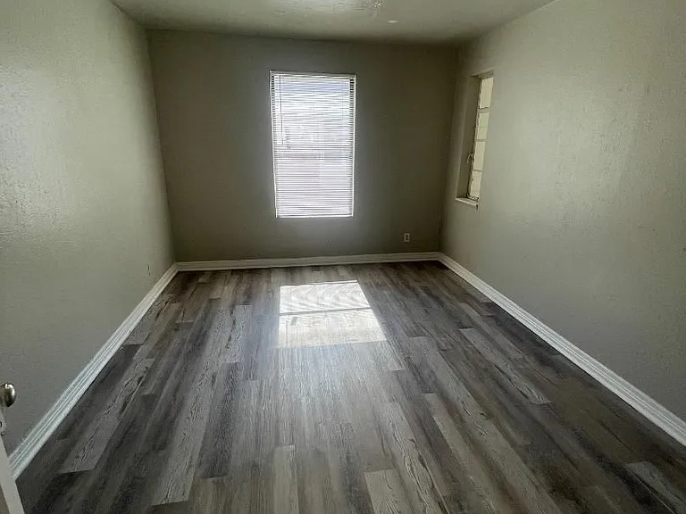 1003 E Arkansas St — Photo 7
