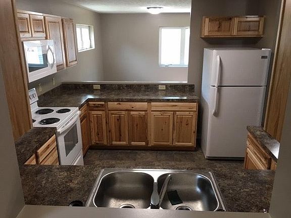 3rd image of 6626 Morrill Ave #1