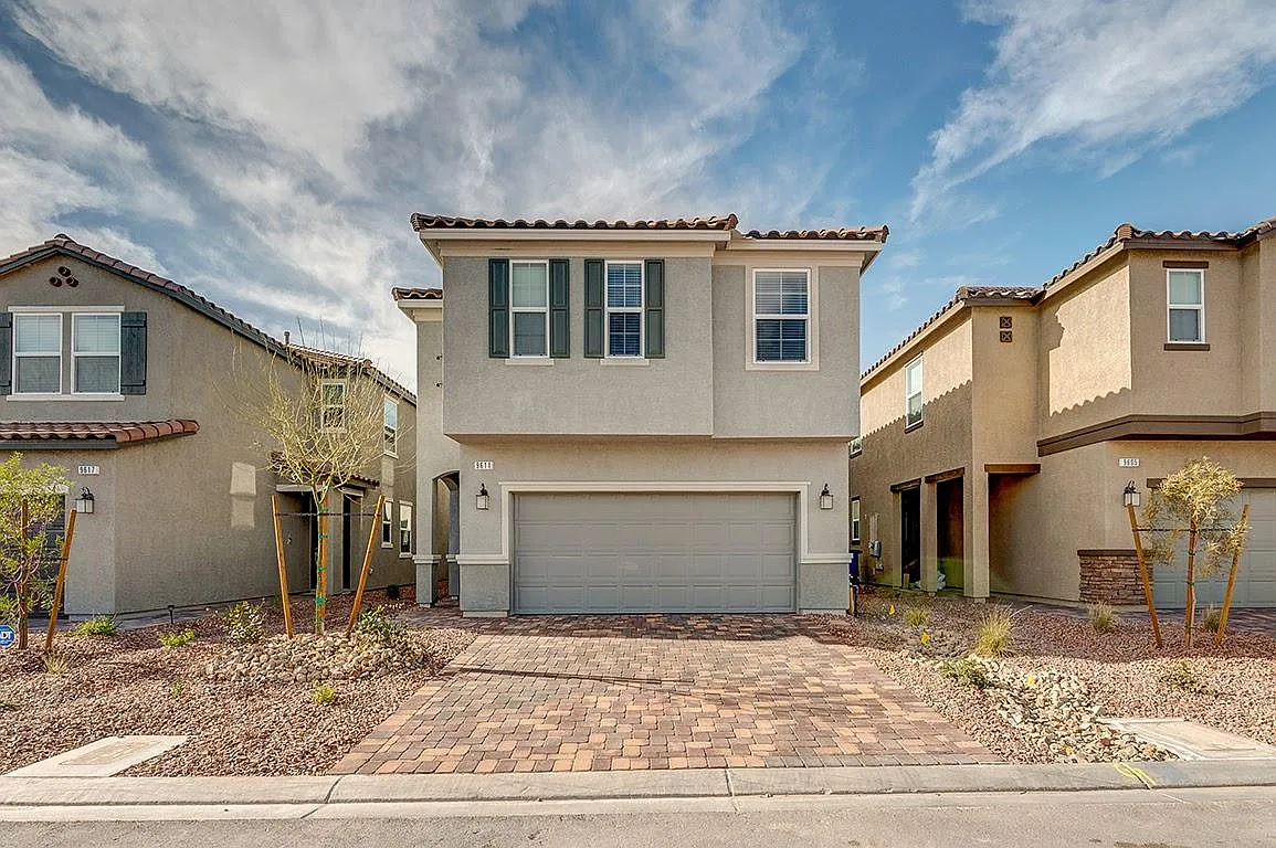 5 bed, 2469 sqft, $2,650 — Photo 1