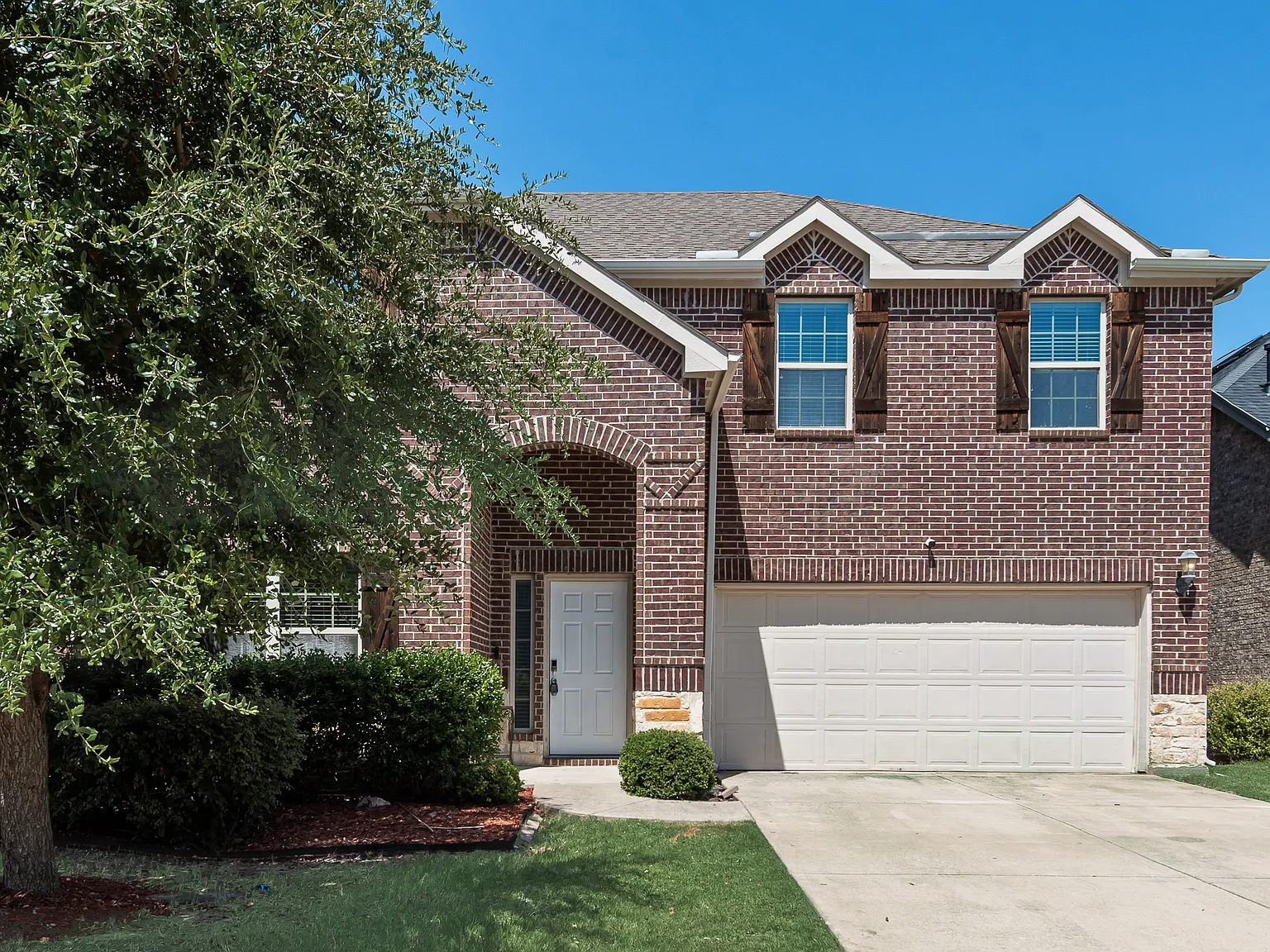 4 bed, 3283 sqft, $2,795 — Photo 3