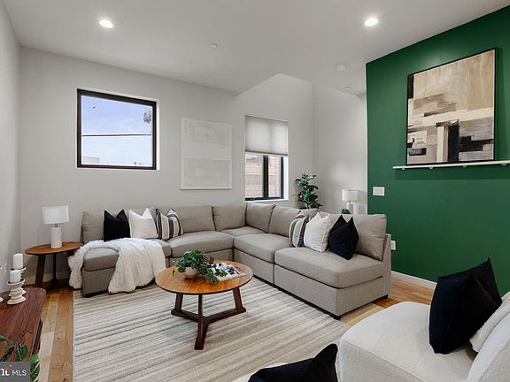 2nd image of 1720 Folsom St #B