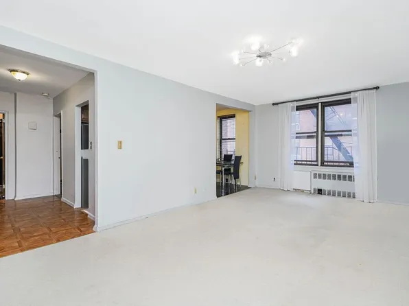 1213 Avenue Z image 6 of 33