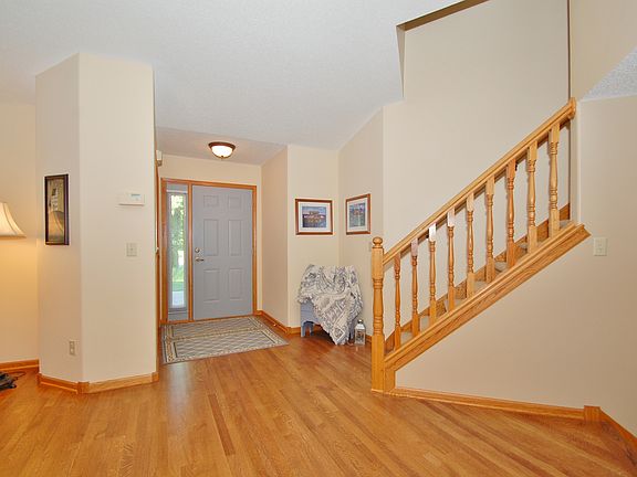 Spacious Foyer