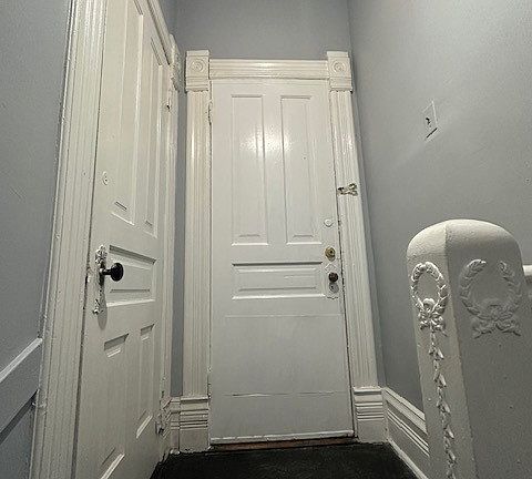 4th image of 1655 N Francisco Ave #2