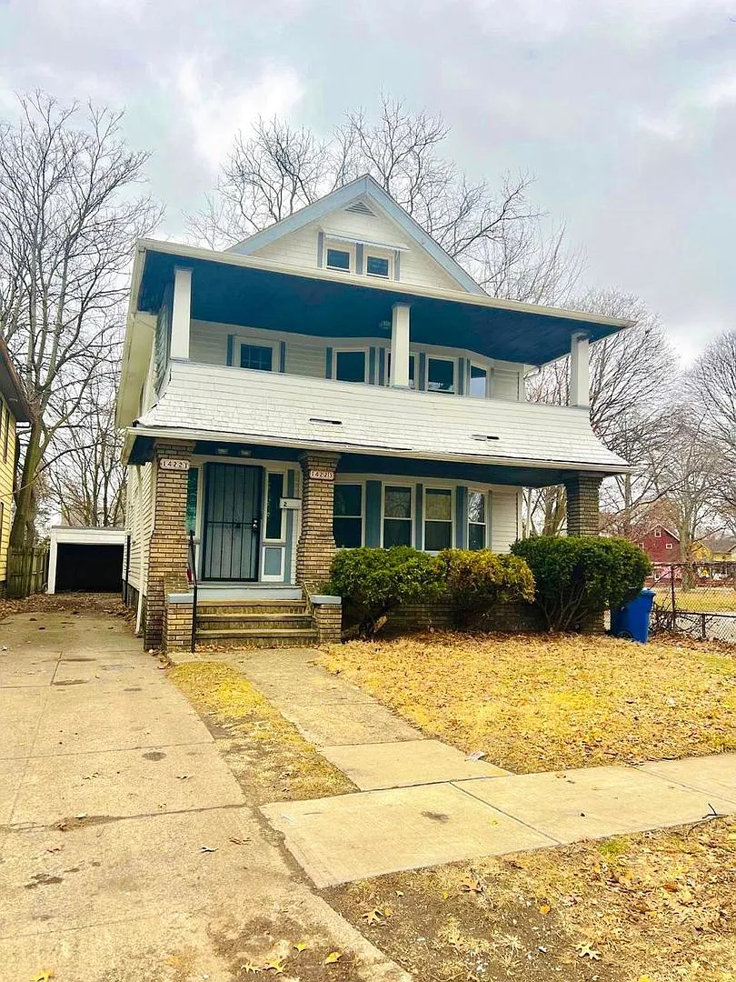 14221 Glenside Rd — Photo 2