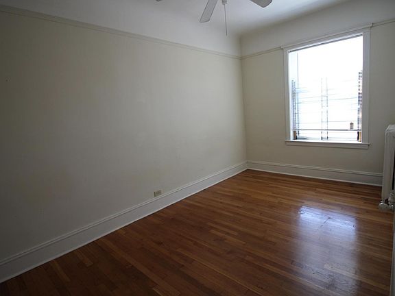 5th image of 834 Sherman Ave