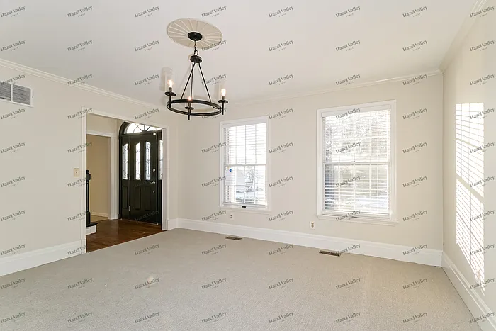 76 Rue Grand Dr — Photo 5