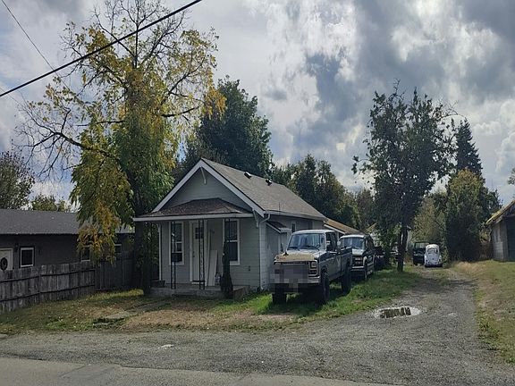 2nd image of 519 E Arcadia Ave