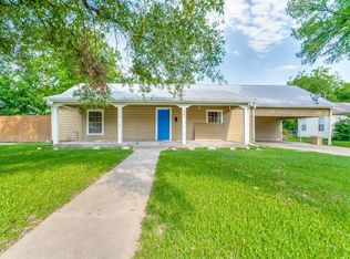 401 N 3rd St, Wills Point, TX 75169