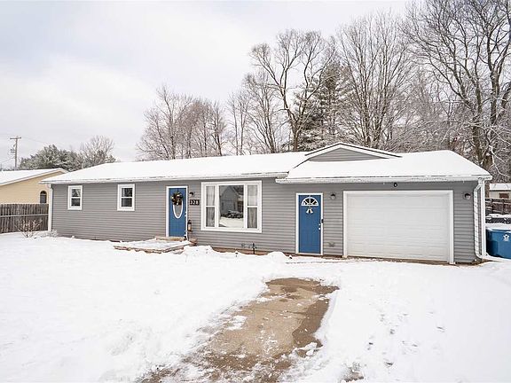 3rd image of 328 W Lackie Ct