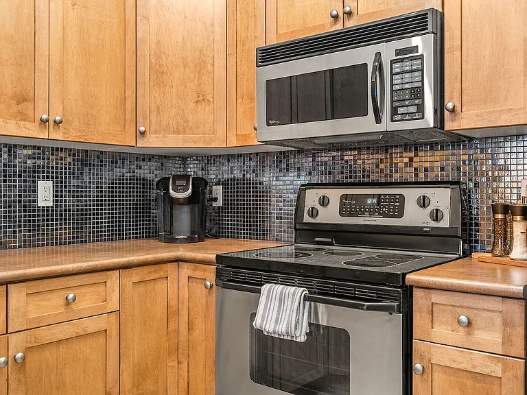 60 24th Ave SW #207 — Photo 7
