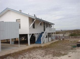 108 Canyon Dr, Del Rio, TX 78840