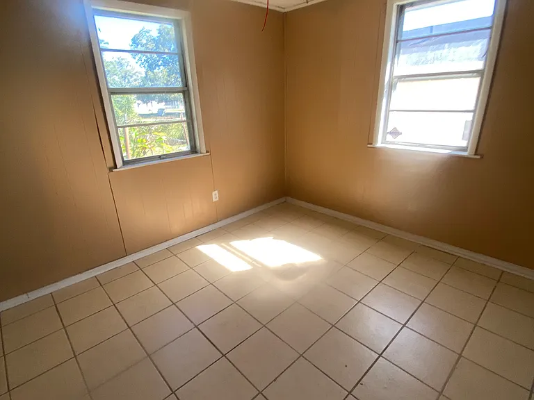 1825 Pailet Ave — Photo 10