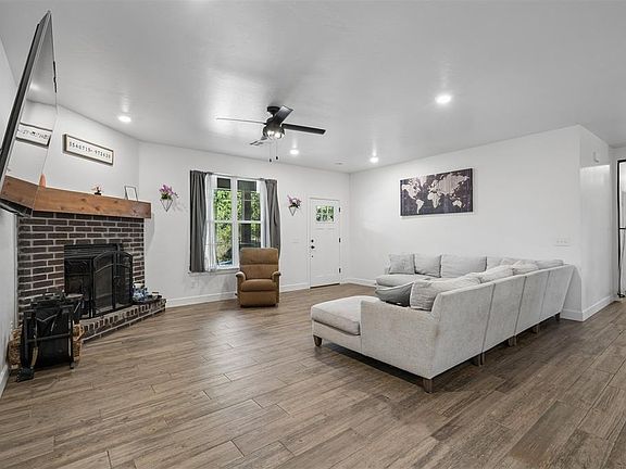 5th image of 16315 SE 59th St