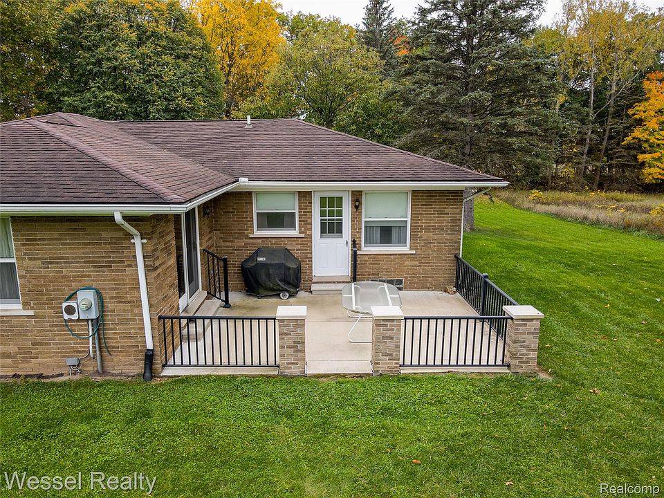 2675 Mckail Rd, photo 11