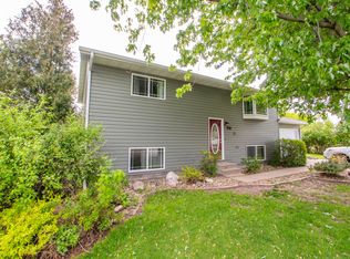 959 11th Ave SE, Valley City, ND 58072