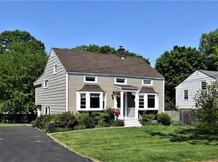 9 Chatham Dr, Norwalk, CT 06854