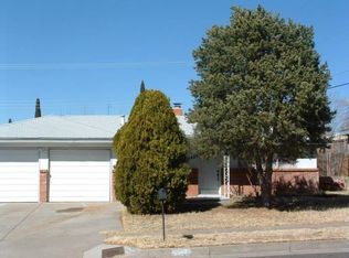 8425 James Ave NE, Albuquerque, NM 87111