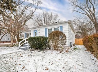 2701 Willa Dr, Saint Joseph, MI 49085