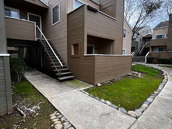 3rd image of 1019 Dornajo Way APT 142