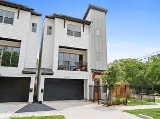 2717 Drew St, Houston, TX 77004
