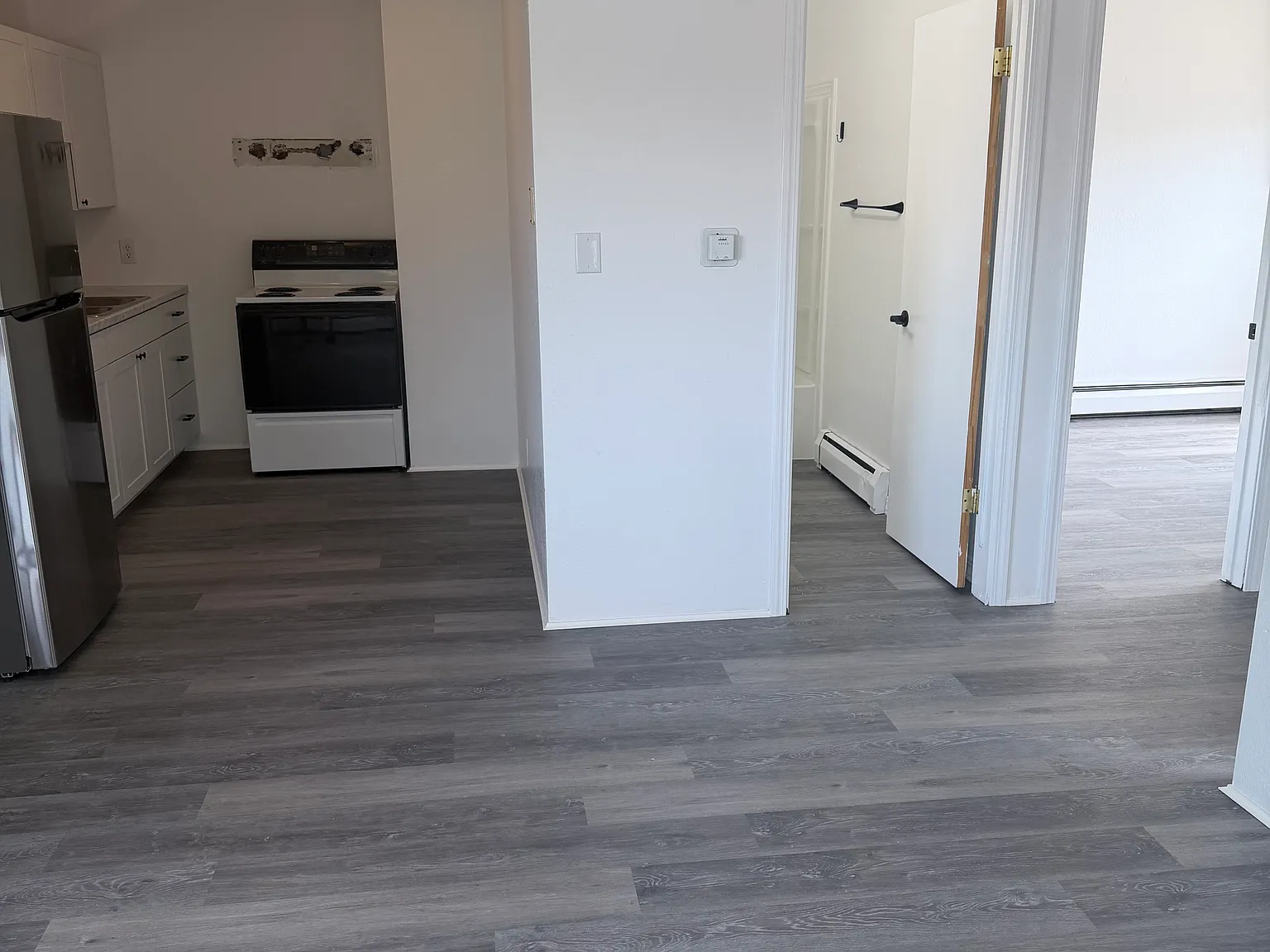 2 bed, 900 sqft, $1,650 — Photo 3