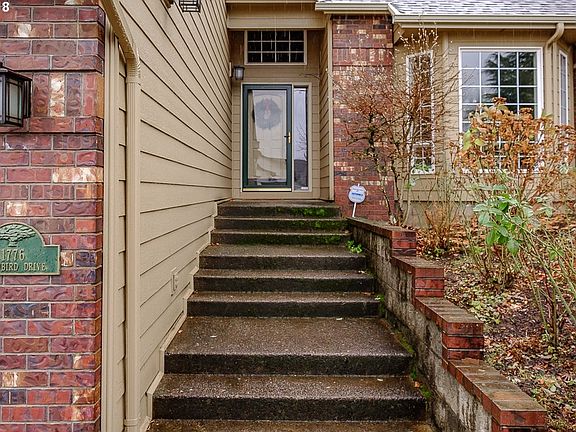 2nd image of 1776 Snowbird Dr NW