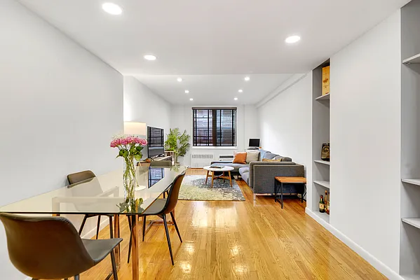 Sold by Horowitz Real Estate | media 3