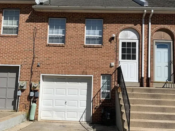 3711 Daner Ln, Philadelphia, PA 19114