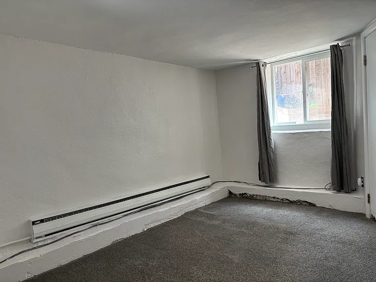 702 E Dakota Ave — Photo 14