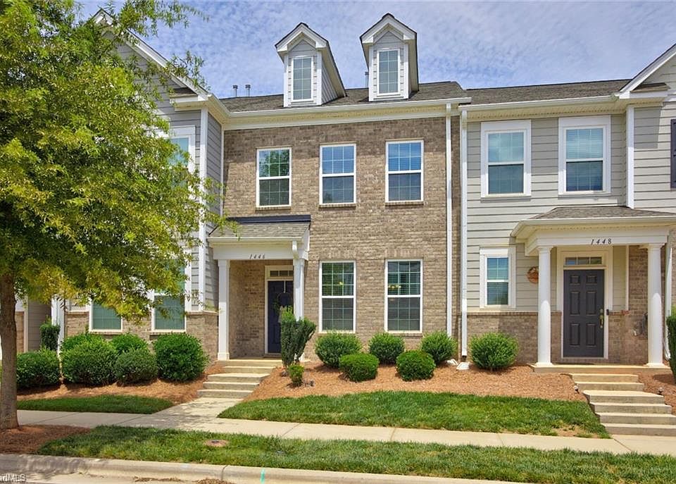 1st image of 1446 Prospect Hill St