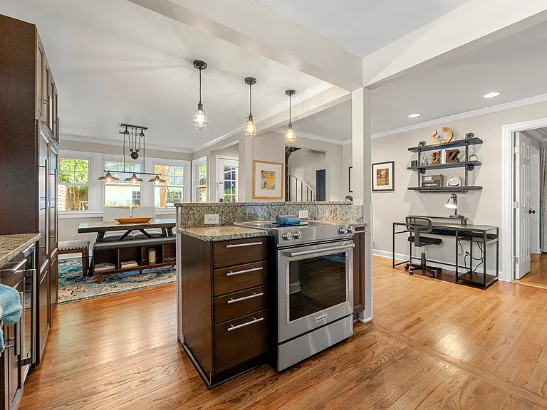 371 Deering Rd NW — Photo 6